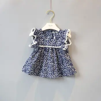 Детская одежда, платье для девочки, Хлопчатобумажное платье с развевающимися рукавами и фрагментированным цветком, Лето 2023
