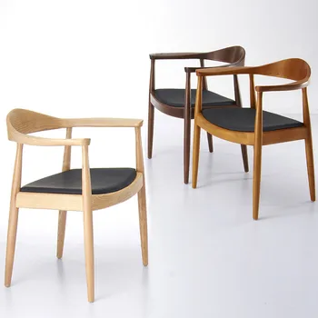 Домашняя столовая из массива дерева в скандинавском стиле, бревенчатые стулья со спинкой, простой магазин кофе и чая с подлокотниками, мягкая мебель