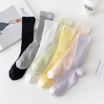 Женские весенне-летние однотонные носки средней плотности, новые впитывающие пот дышащие японские хлопчатобумажные носки ярких цветов