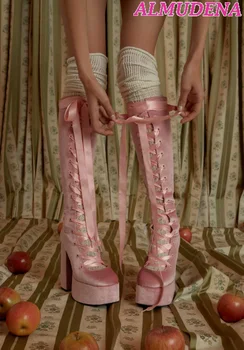 Женские розовые сапоги до колена на шнуровке на платформе; Бархатные кожаные летние ботинки с круглым носком на блочном каблуке; Дизайнерские туфли большого размера в стиле панк.