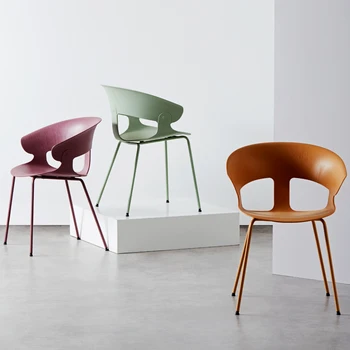 Скандинавская мебель Простой обеденный стул Современные роскошные стулья для столовой в кафе, отеле, домашнем кухонном пластиковом кресле с креативной спинкой